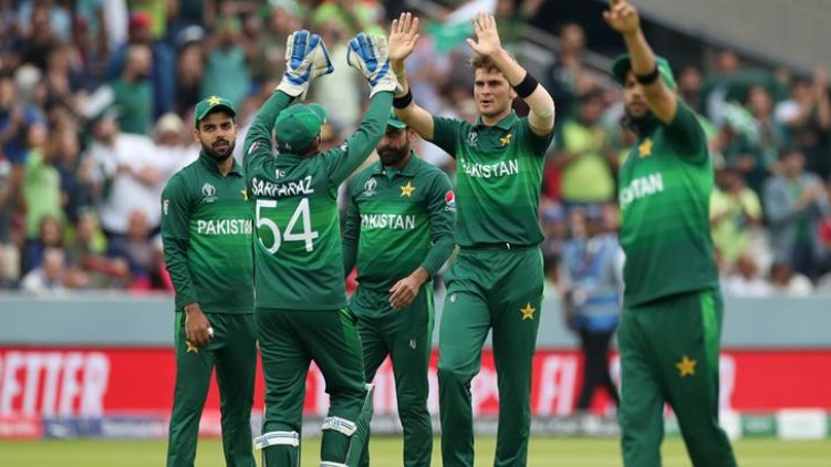 pakistan cricket players covid