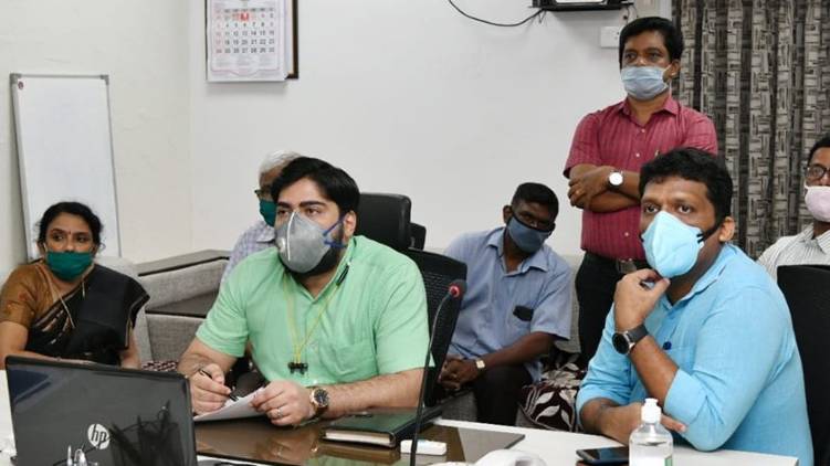 Collector assured the student provided with laptop