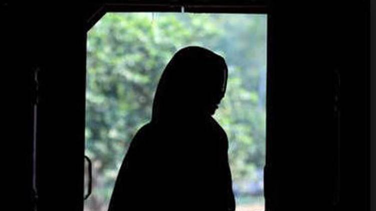 shamna kasim blackmail case culprit wife files anticipatory bail