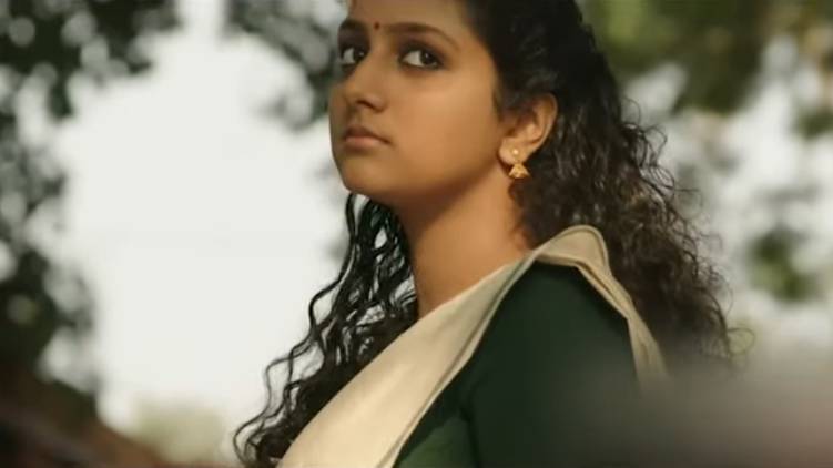 Hemantha Pournami Raavil Video Song