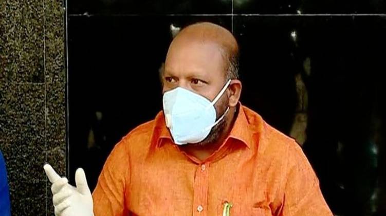 cant dismiss community spread possibility in ernakulam says minister vs sunil kumar