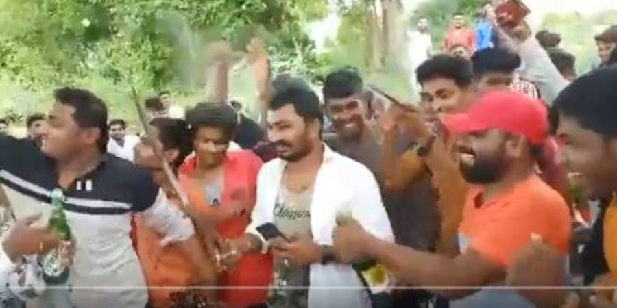 BJP leader throws booze party amid corona crisis