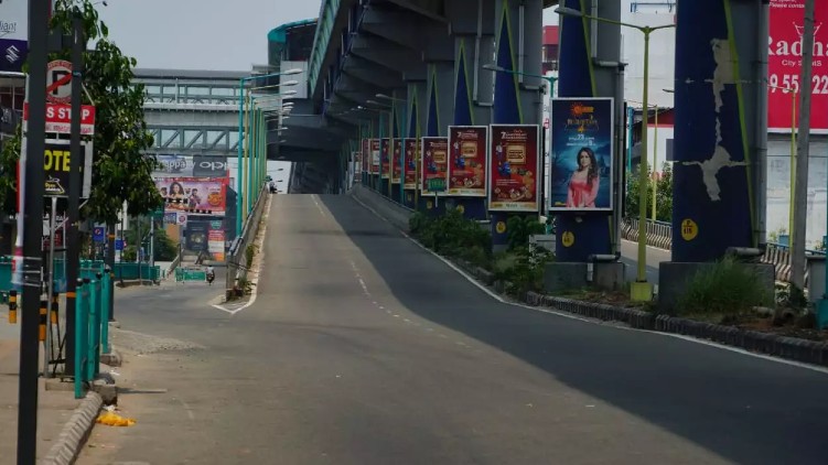 complete lockdown pinarayi vijayan