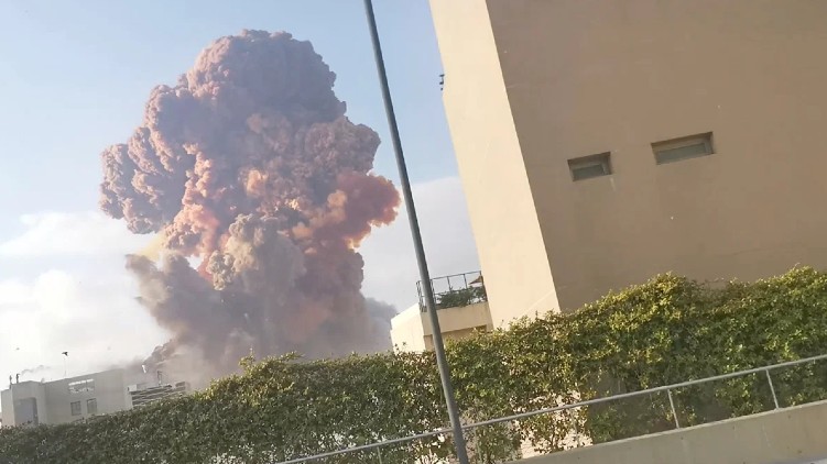 huge explosion in beirut
