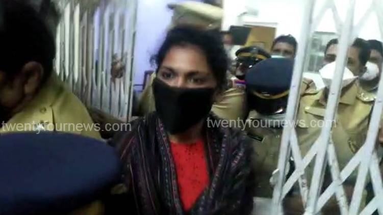 rahna fathima arrested