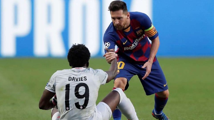 Lionel Messi Alphonso Davies