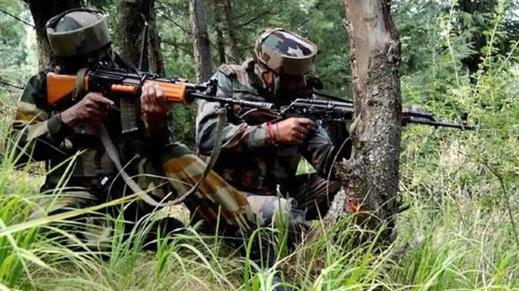 pulwama encounter one jawan killed