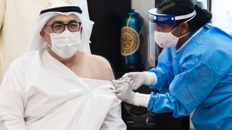 covid vaccine uae health minister