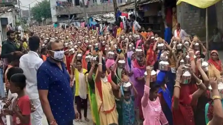Social-Distancing BJP Kalash Yatra