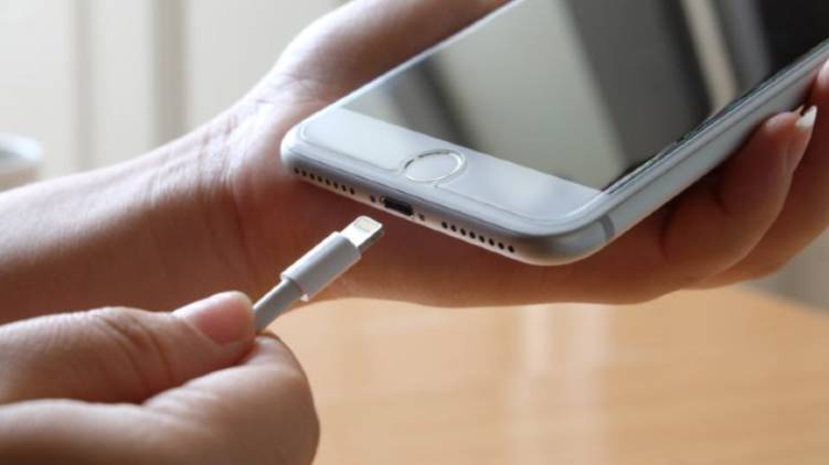Smartphone charging