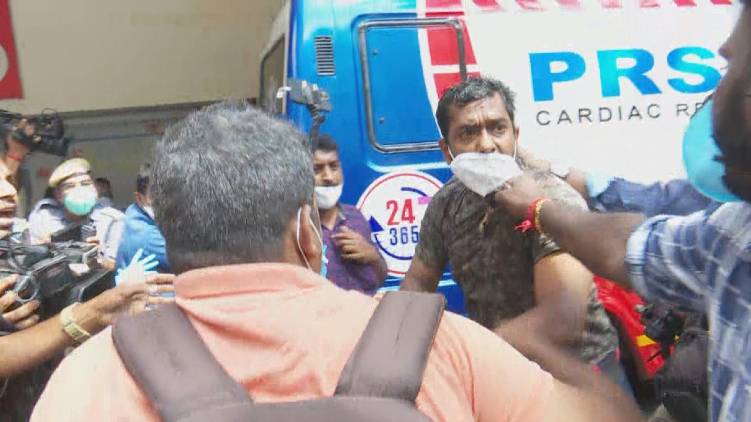 beaten up journalists; hospital employee was arrested
