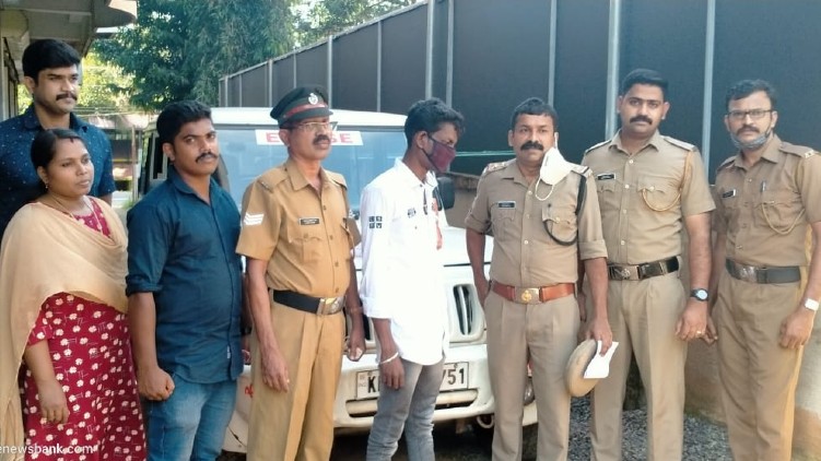 smuggling cannabis KSRTC arrested