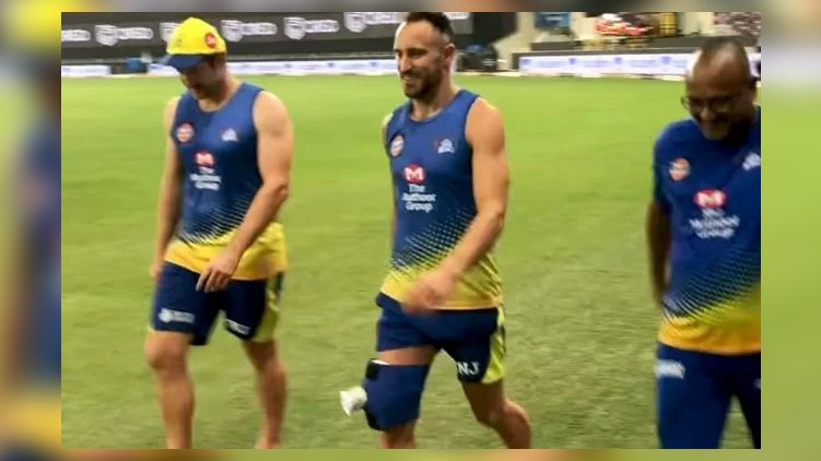 Faf du Plessis injury