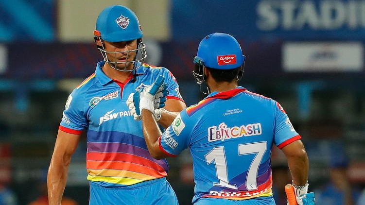 rcb dc first innings