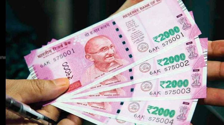 govt lavish pay out