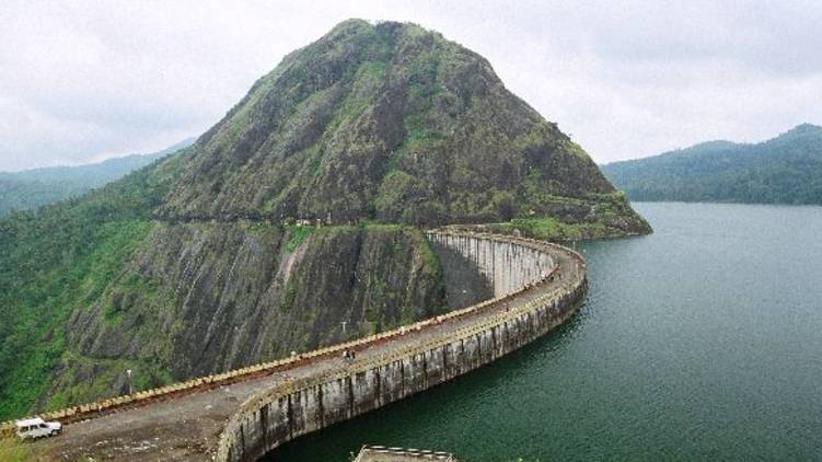 idukki dam blue alert declared
