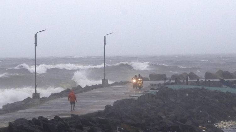 Hurricane Nivar latest updates