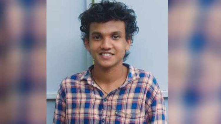 young man was bitten by a snake and died