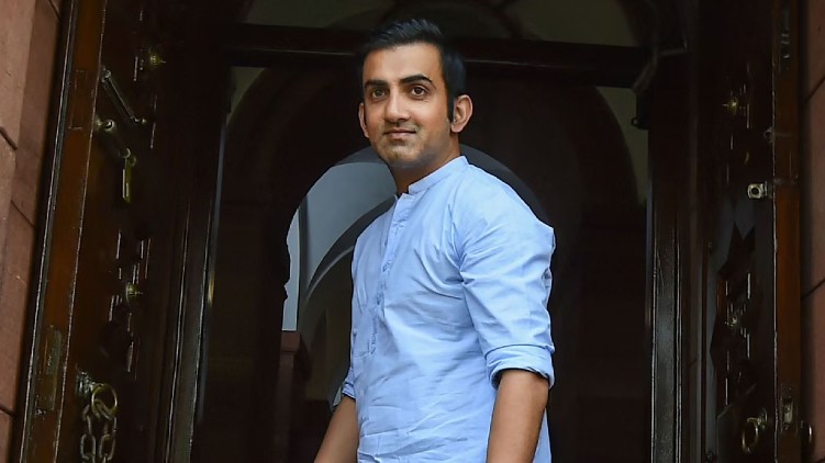 gautam gambhir self isolation