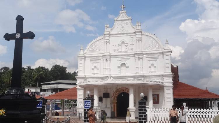 Police move to take over Kothamangalam Marthoman Church