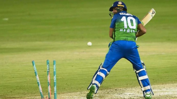 Bowl Slow Shahid Afridi