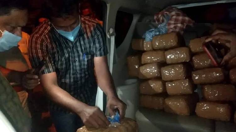 angamaly 110 kg ganja seized