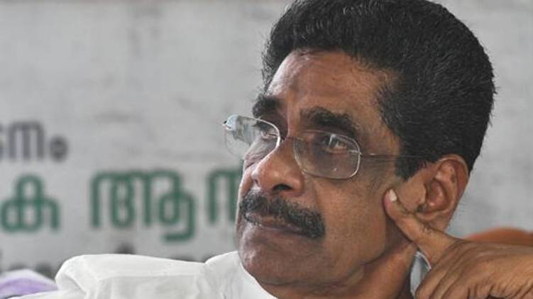 mullappally ramachandran against pinarayi