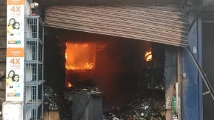 Large fire breaks out in shops at Kannur Taliparamba market
