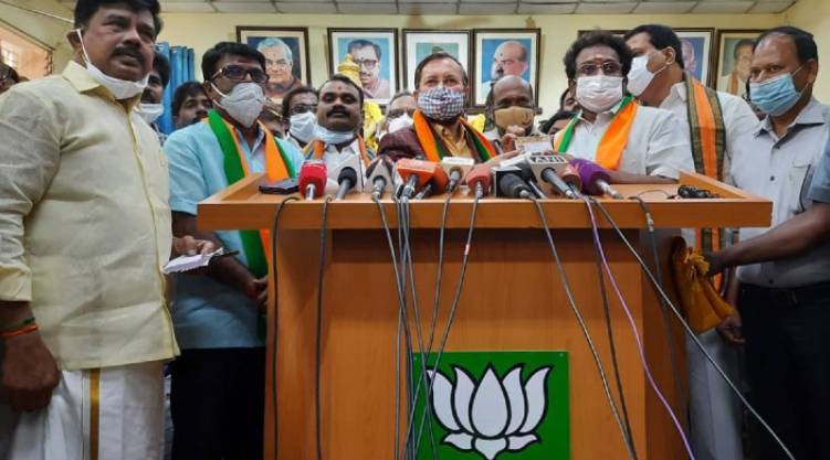 Makkal Neeti Mayyam General Secretary joins BJP