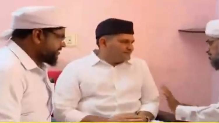 munavarali shihab thangal visits died dyfi workers house