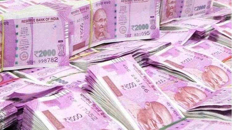 ed finds more than two crore rupees from campus front national secretary account