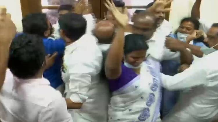 udf ldf clash in cochin corporation council