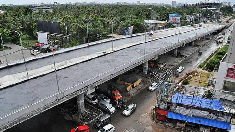vyttila kundannoor flyover