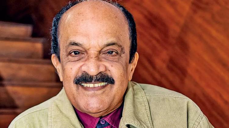 zackariya bags ezhuthachan award