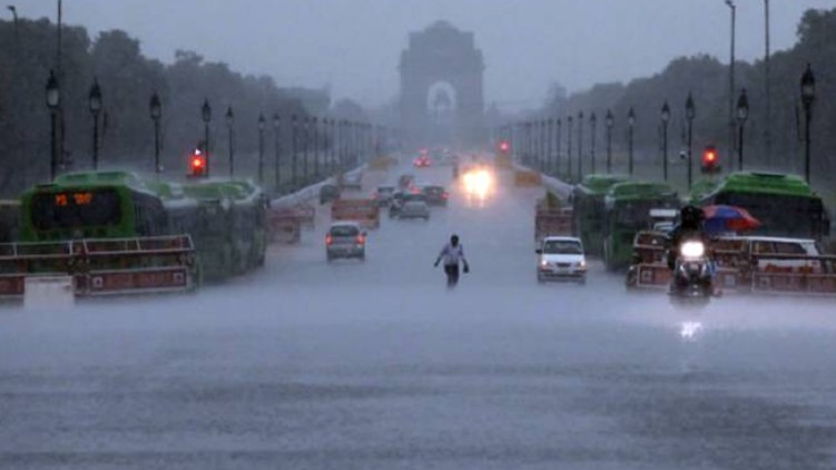 Heavy rains around Delhi