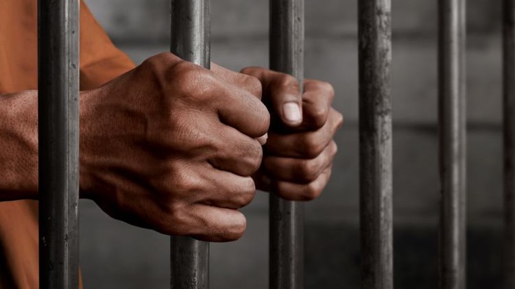 jail inmates dress change