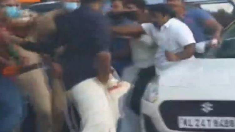 youth congress attack k b ganesh kumars car