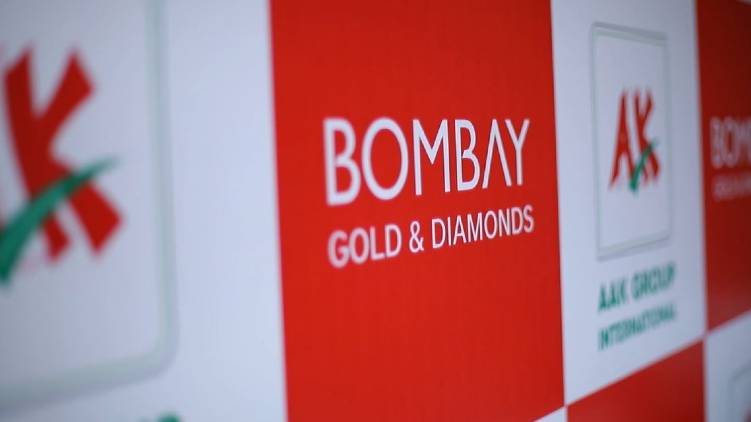 bombay gold and diamonds opens showroom in tirur
