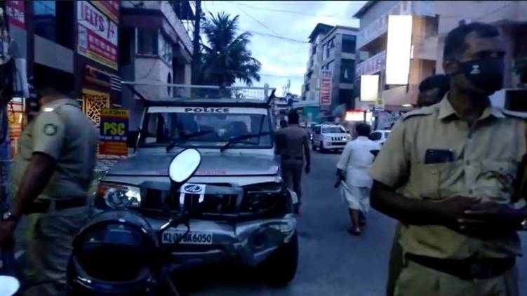 goonda attack against police thiruvananthapuram