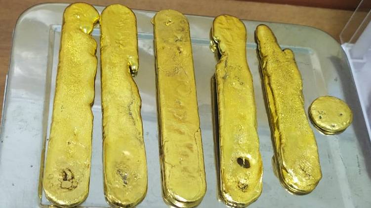 gold caught in kannur