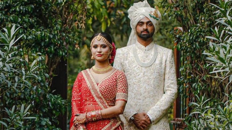 jaydev unadkat got married
