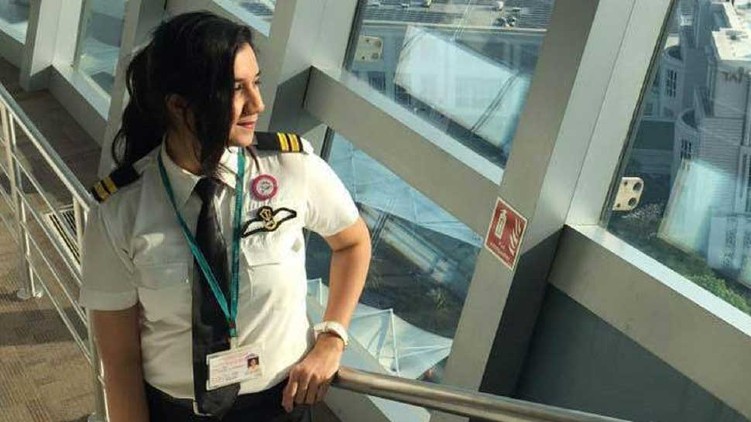 Kashmir Youngest Female Pilot