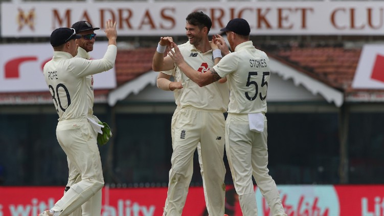 india lost wickets england