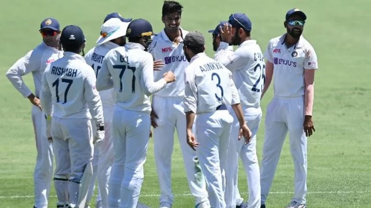 BCCI approves crowd Test
