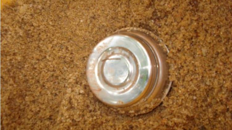 nadapuram steel bomb found