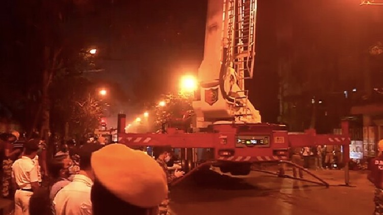 7 Dead Kolkata Fire