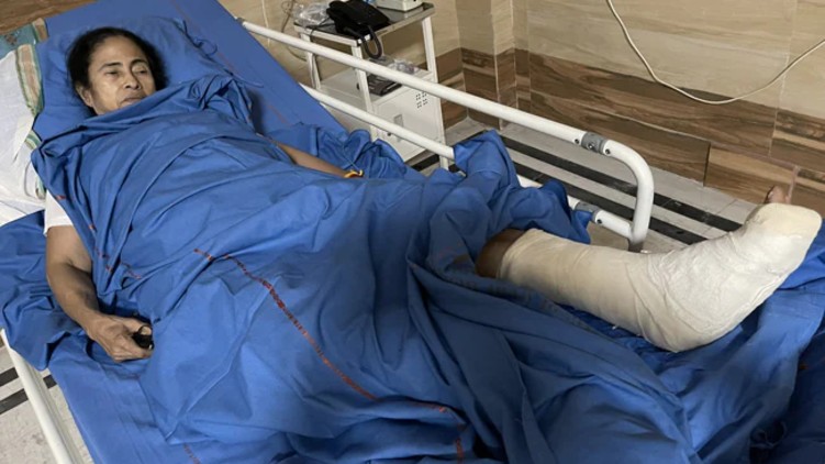 Mamata Banerjee Has Injuries