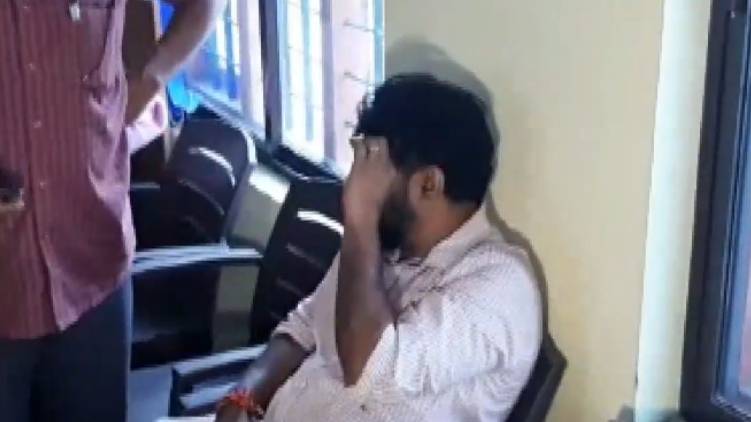panchayat clerk arrested for bribery