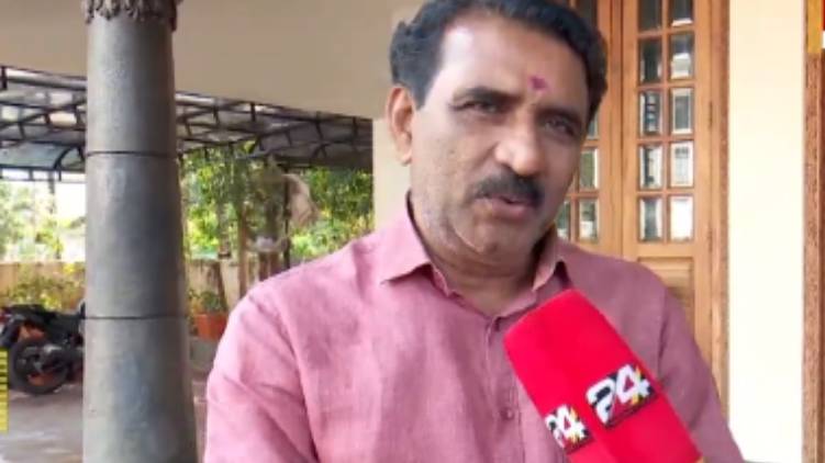 ready to sacrifice for sreedharan says b gopalakrishnan
