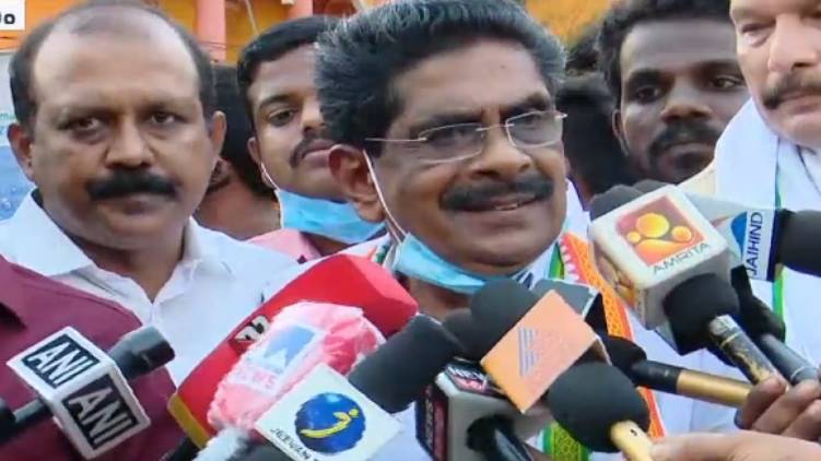 wont contest in election says mullapally ramachandran